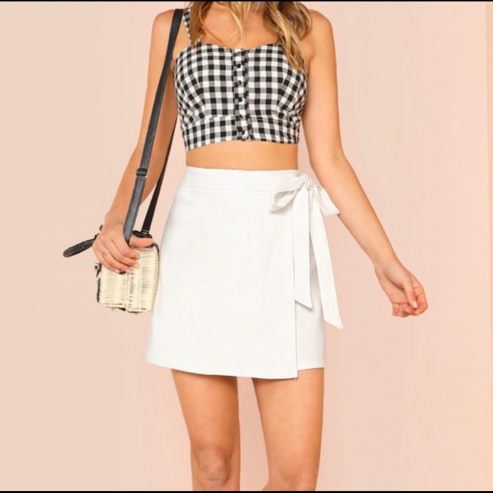 SHEIN Knot Side Overlap Front Skirt